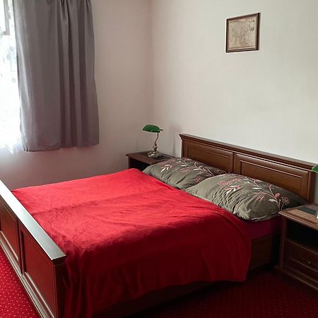 Penzion Na Zastavce Cesky Sternberk Exterior photo